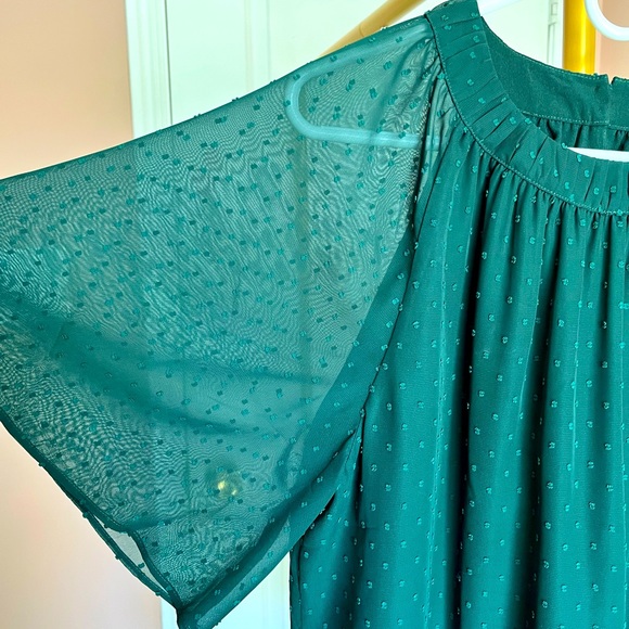 Chiffon Drapey Ellie Blouse with Swiss Dot - Universal Standard size S (14-16) - Picture 4 of 9